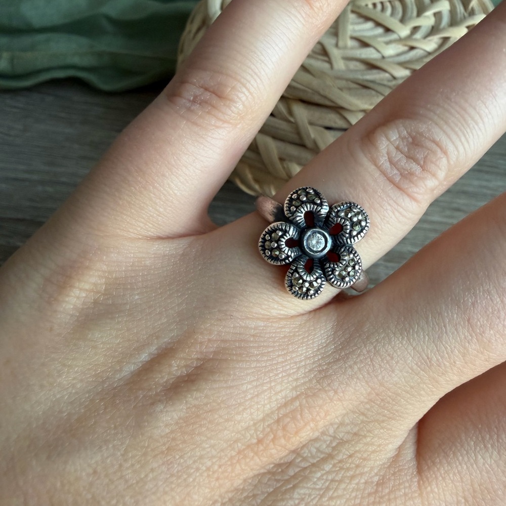 Silver Marcasite Floral Ring